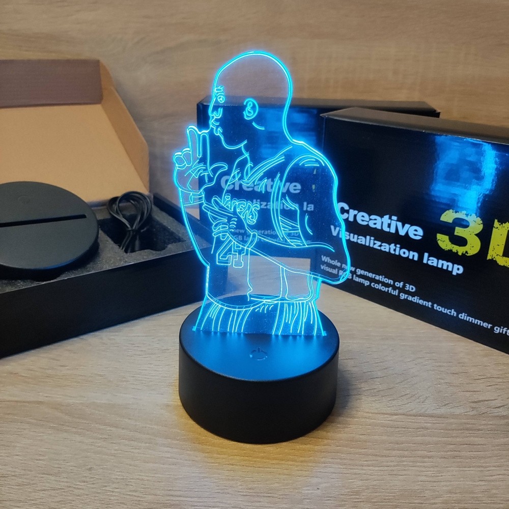 Kép 2/6 - Kobe BRYANT 3D LED lámpa #1 (7 színű, fekete talp)