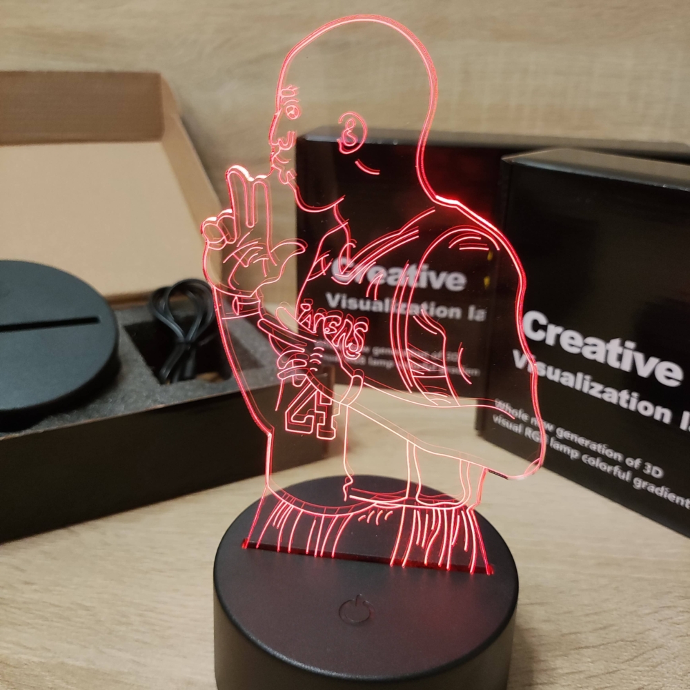 Kép 5/6 - Kobe BRYANT 3D LED lámpa #1 (7 színű, fekete talp)
