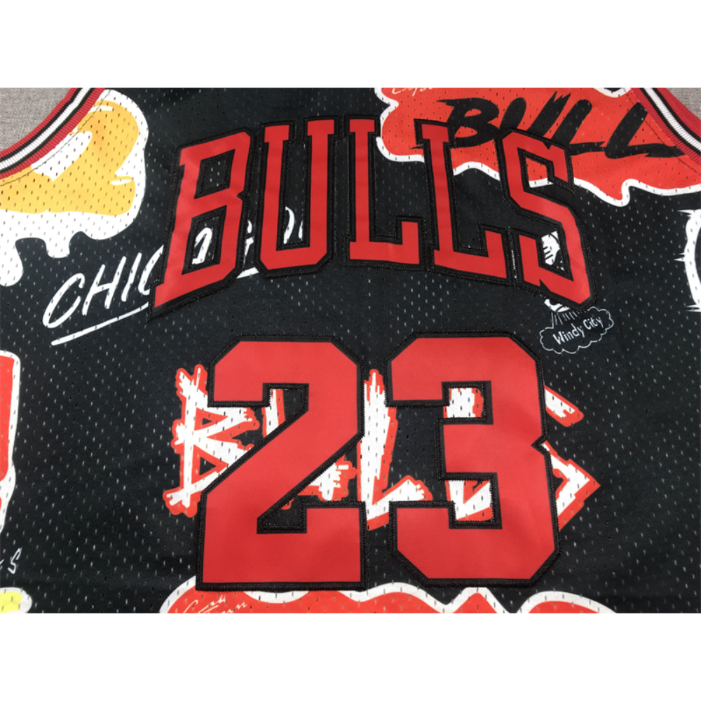 Kép 3/4 - Michael JORDAN Grafiti Edition Bulls vintage mez