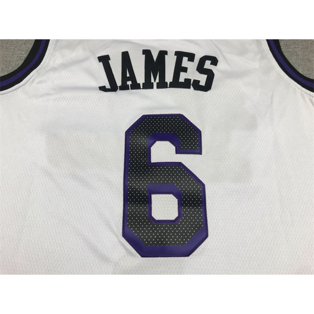 Kép 3/4 - james hardwood classics