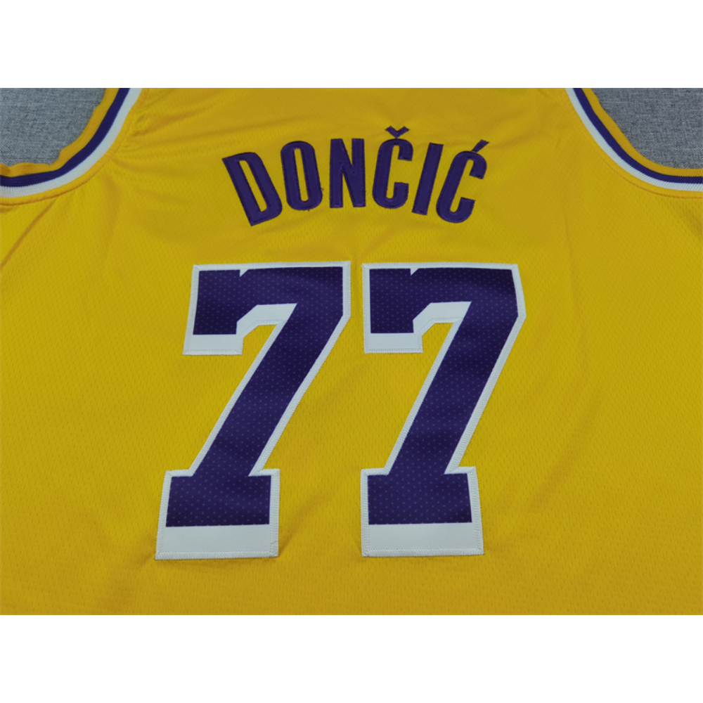Kép 2/4 - Luka DONCIC Icon edition Los Angeles Lakers mez
