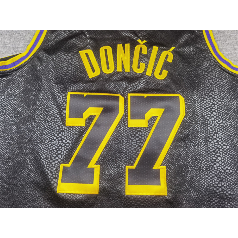 Kép 3/4 - Luka DONCIC mamba Los Angeles Lakers mez