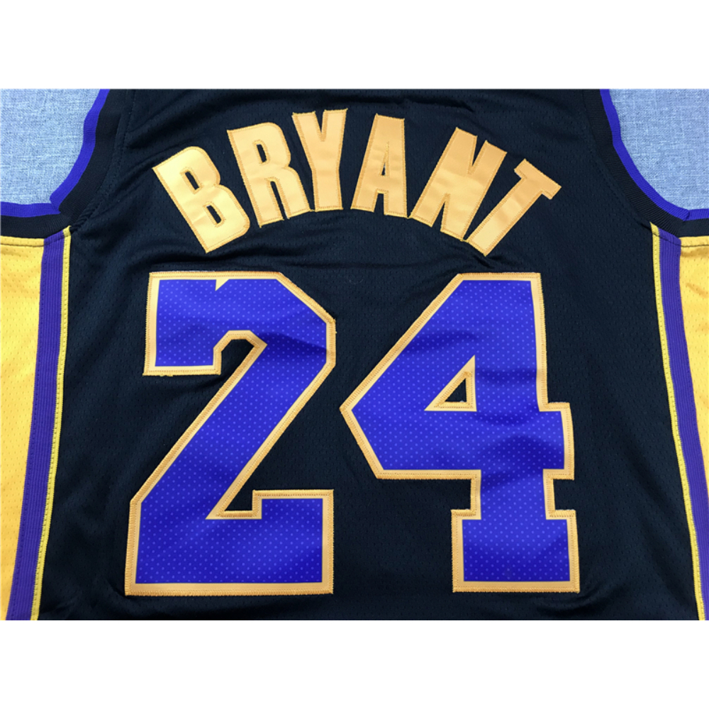 Kép 3/3 - Kobe BRYANT Retire fekete Los Angeles Lakers mez #24