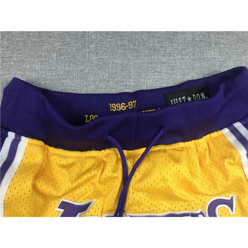Kép 7/7 - Los Angeles Lakers 8/24 sárga Just Don zsebes rövidnadrág (KÉSZLETEN)