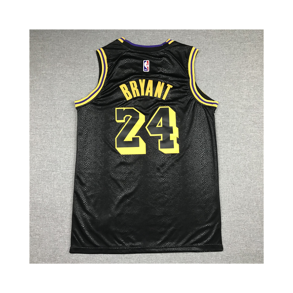 Kép 2/3 - Kobe BRYANT Mamba Lakers mez #24 (KÉSZLETRŐL)