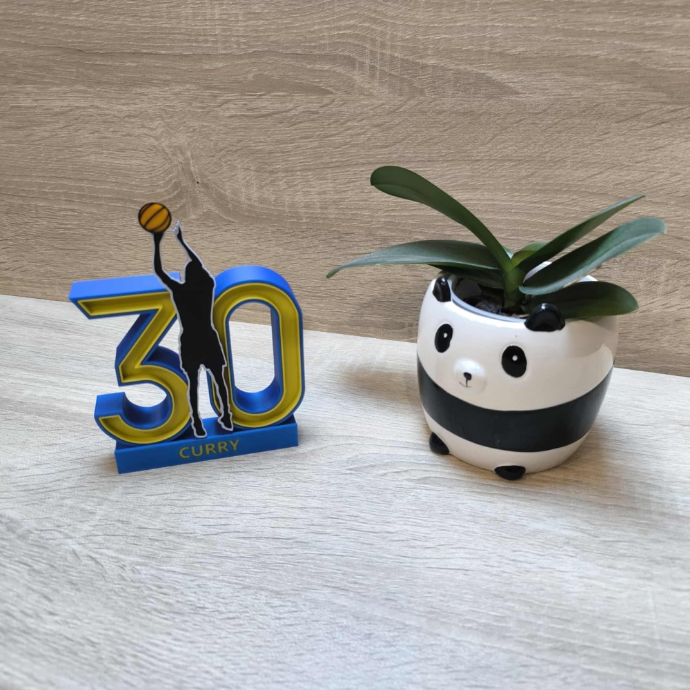 Kép 3/5 - Stephen CURRY Legendary Motion Szobor