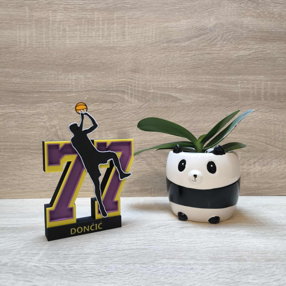 Kép 5/5 - Luka DONCIC Legendary Motion Szobor