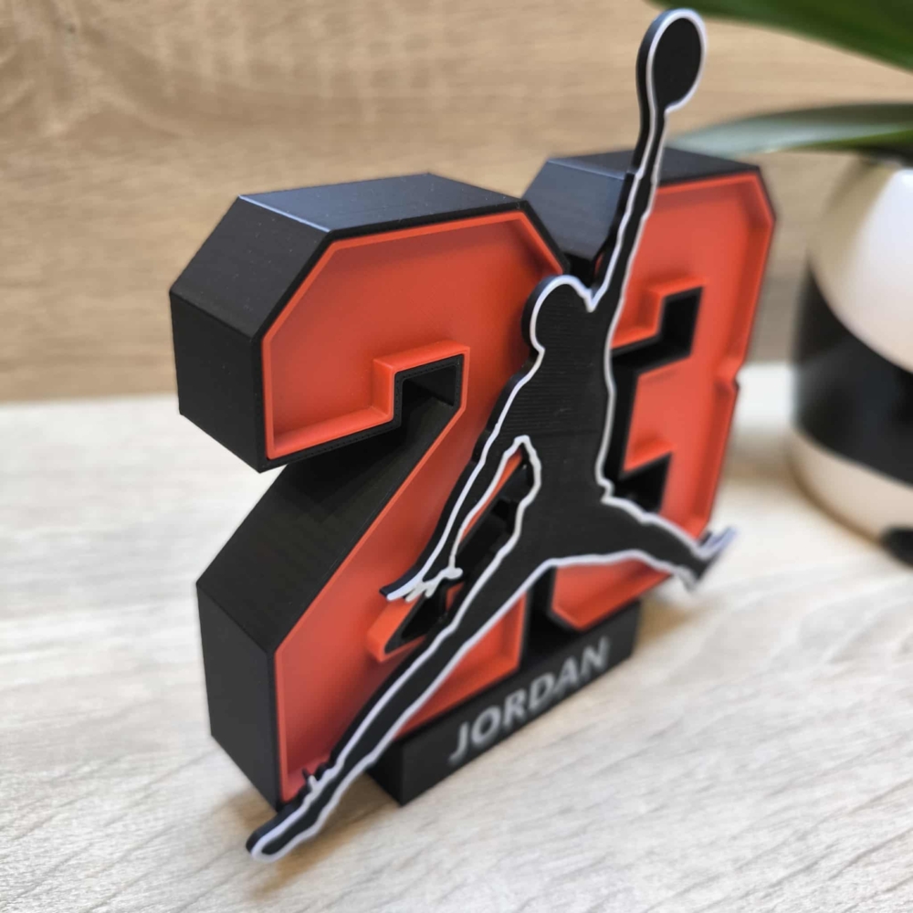 Kép 2/5 - Michael JORDAN Legendary Motion Szobor