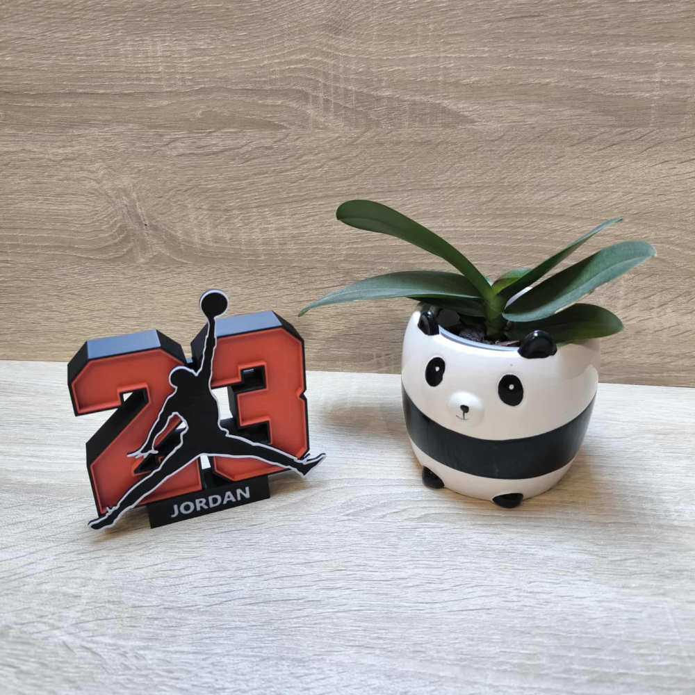 Kép 3/5 - Michael JORDAN Legendary Motion Szobor