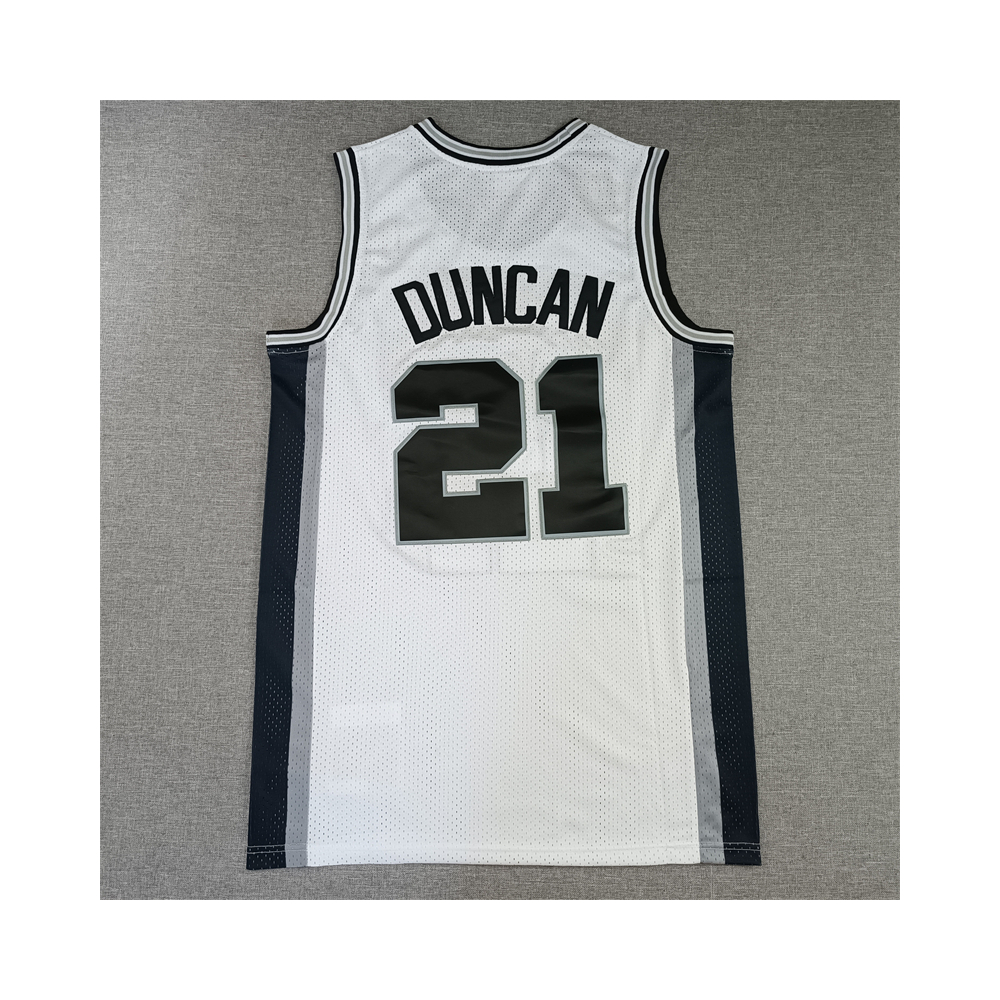 Kép 2/4 - Tim DUNCAN 1998-99 Classic fehér San Antonio Spurs mez