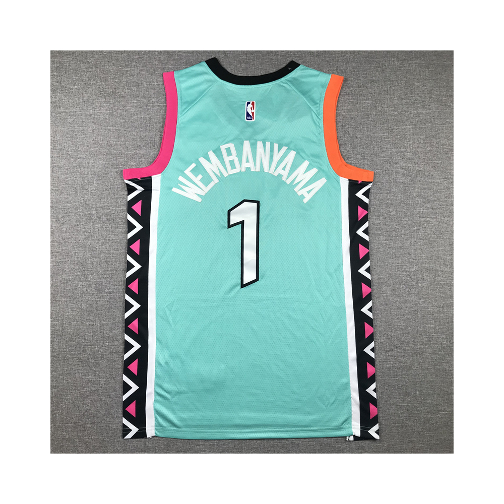 Kép 2/4 - Victor WEMBANYAMA 2022-23 city ed. San Antonio Spurs mez