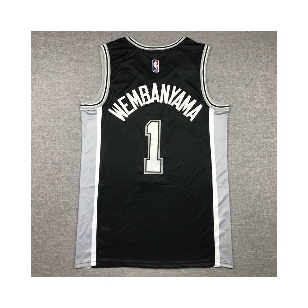 Kép 2/4 - Victor WEMBANYAMA fekete San Antonio Spurs mez (KÉSZLETEN)