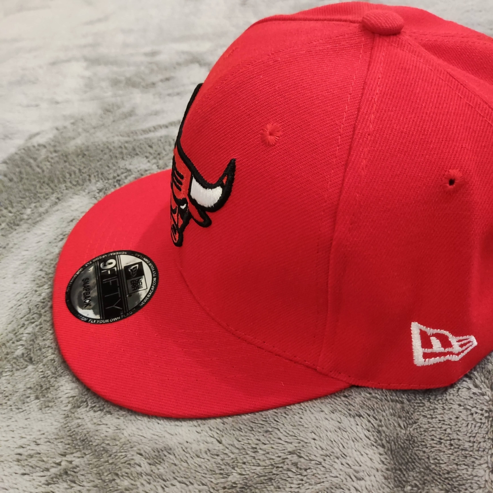 Kép 4/6 - Chicago BULLS piros Snapback