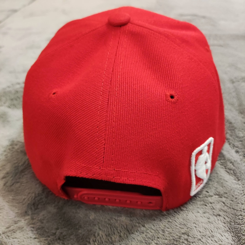 Kép 5/6 - Chicago BULLS piros Snapback