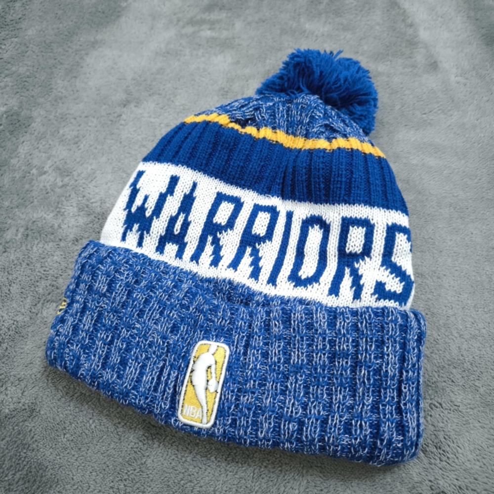 Kép 2/4 - Golden State Warriors téli sapka S2