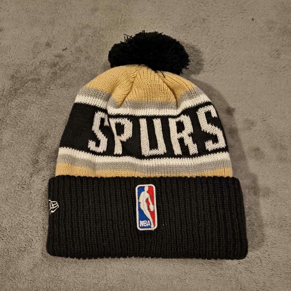 Kép 2/4 - San Antonio SPURS téli sapka