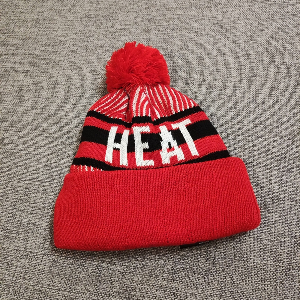 Kép 3/4 - Miami HEAT téli sapka S2