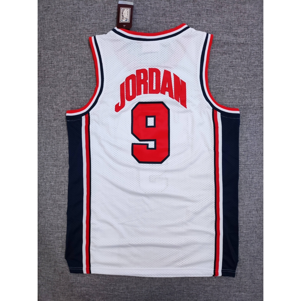 Kép 2/6 - Michael JORDAN fehér 1992 USA vintage mez (KÉSZLETEN)