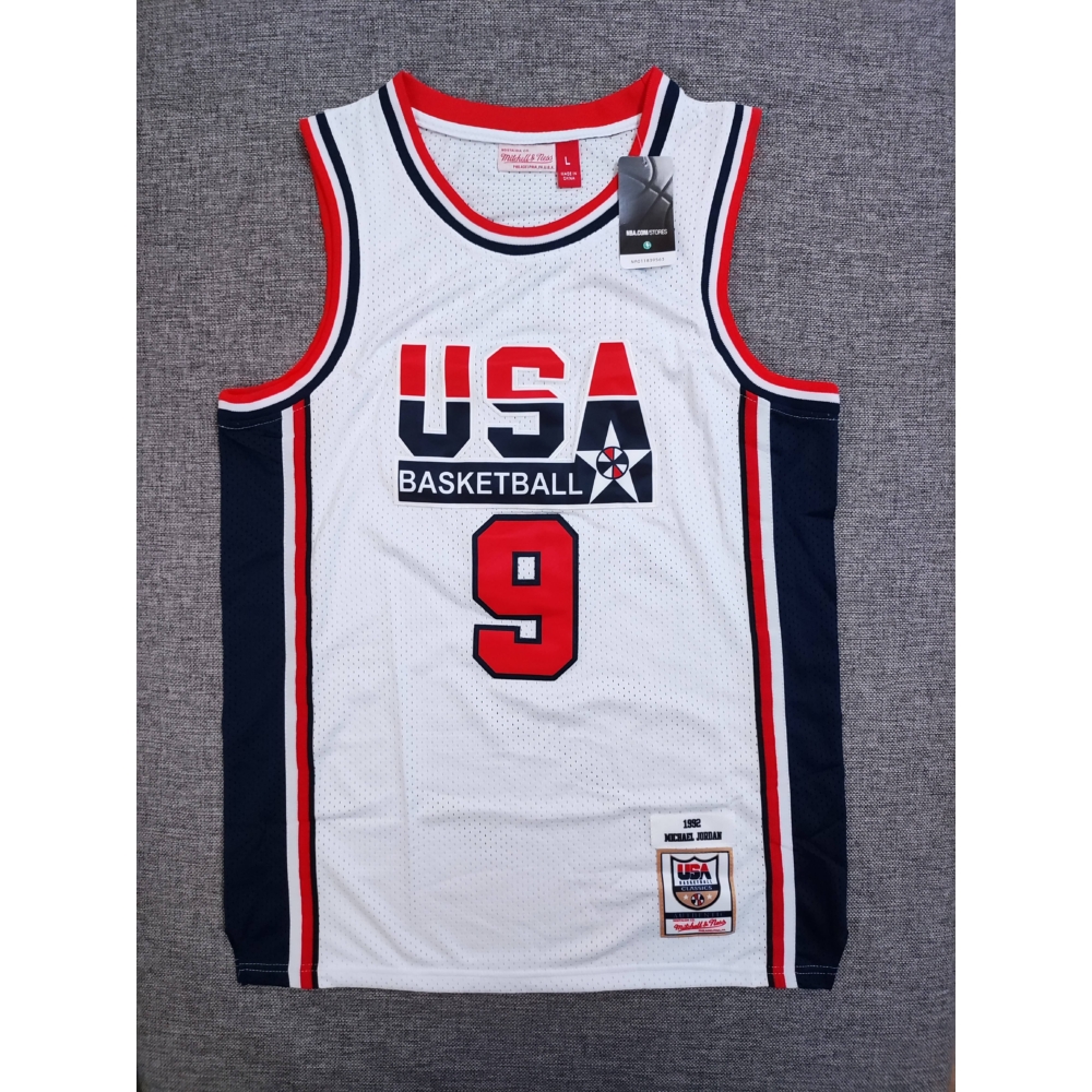 Kép 1/6 - Michael JORDAN fehér 1992 USA vintage mez (KÉSZLETEN)