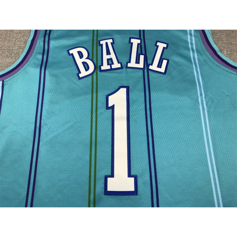 Kép 4/4 - LaMelo Ball 2023 türkiz Hornets mez