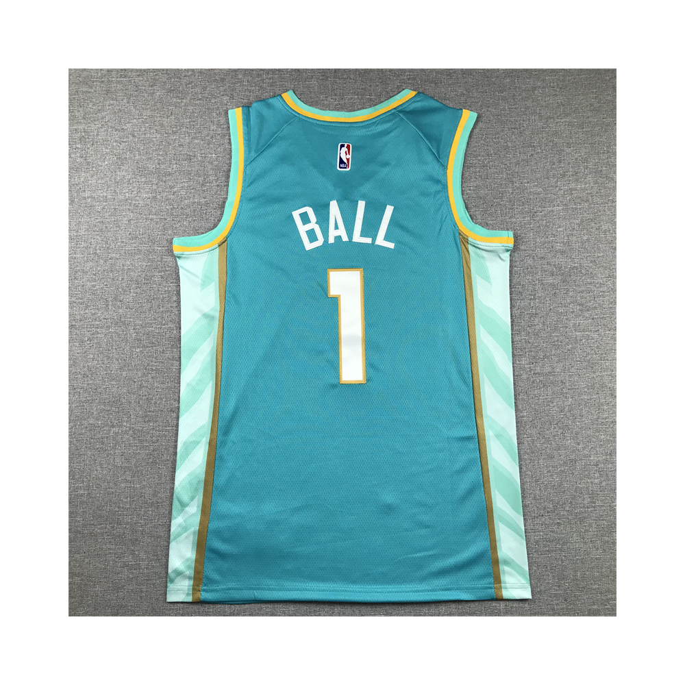 Kép 2/4 - LaMelo Ball 2023 City Edition Hornets mez