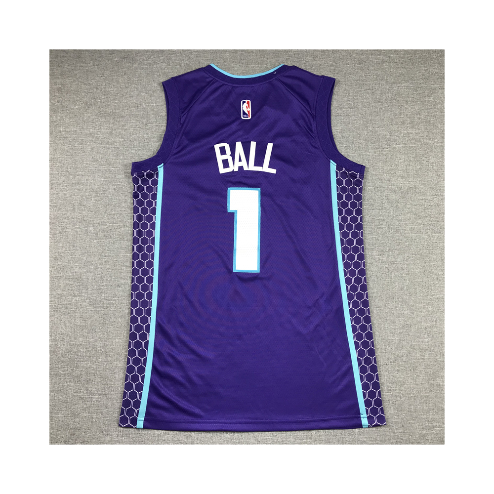 Kép 2/4 - LaMelo Ball 2022-23 Statement Charlotte Hornets mez