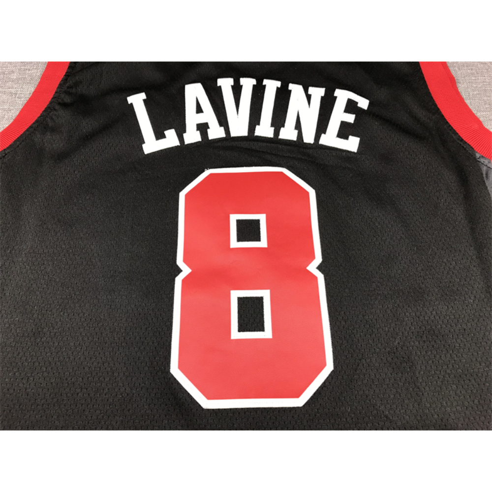Kép 3/4 - Zach LAVINE 2023 City Edition Chicago mez
