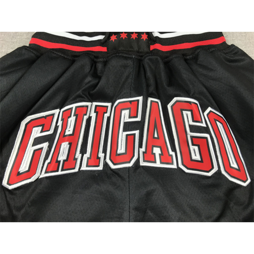 Kép 5/5 - Chicago fekete Just Don zsebes rövidnadrág
