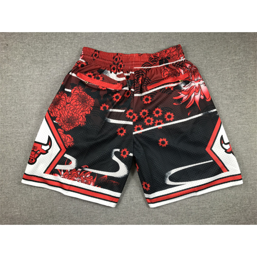 Kép 2/5 - Chicago Bulls Year of the Rabbit zsebes rövidnadrág