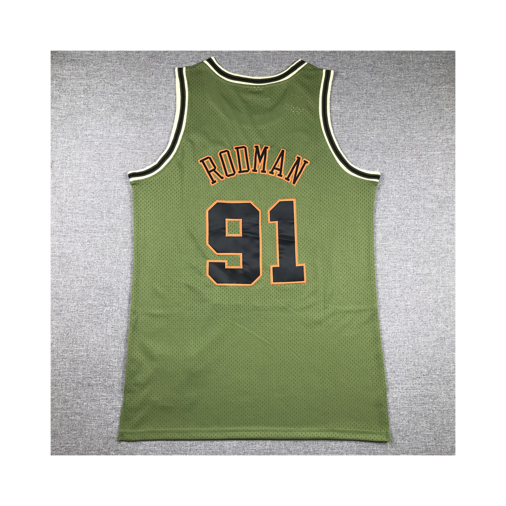 Kép 2/4 - Dennis RODMAN Army Green Bulls vintage mez