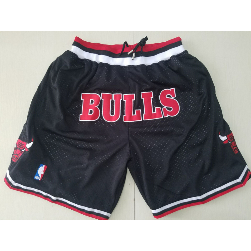 Kép 1/5 - Chicago Bulls Classic fekete Just Don zsebes kosaras rövidnadrág
