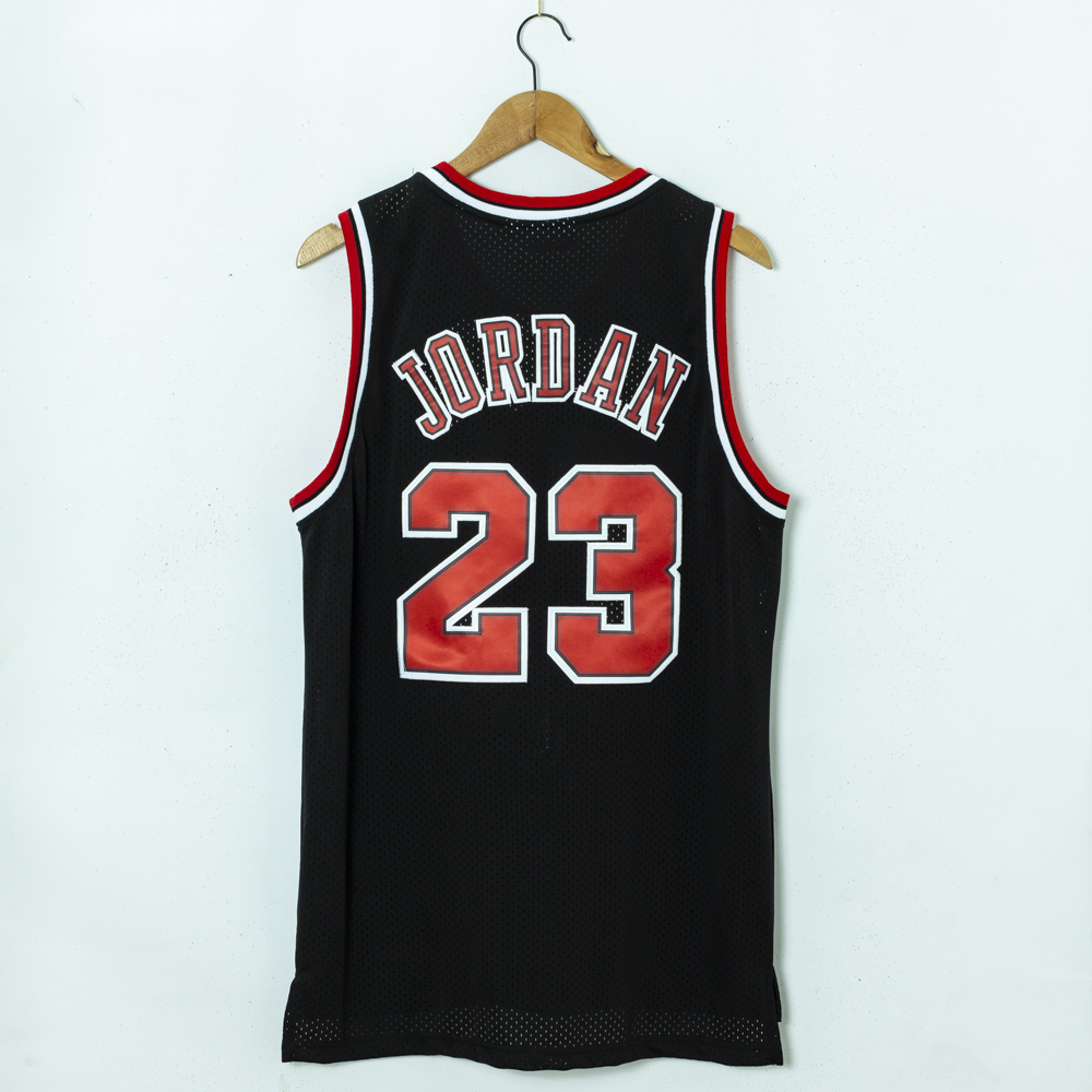 Kép 2/2 - Michael JORDAN fekete Chicago Bulls vintage mez