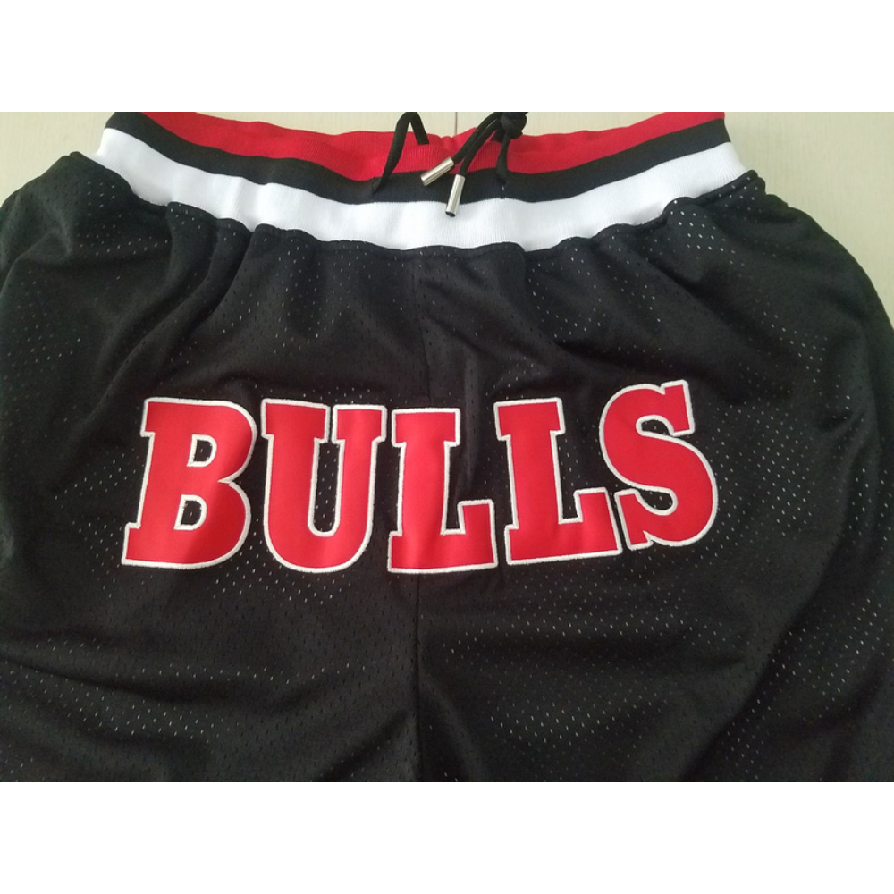 Kép 3/5 - Chicago Bulls Classic fekete Just Don zsebes kosaras rövidnadrág