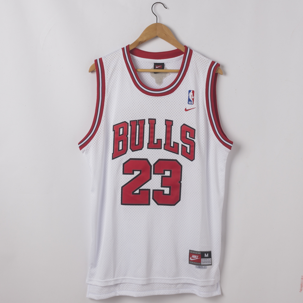 Kép 1/5 - Michael JORDAN fehér Chicago Bulls vintage mez