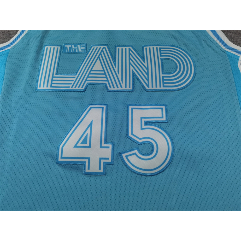 Kép 3/4 - Donovan MITCHELL 2024 City edition Cleveland Cavaliers mez