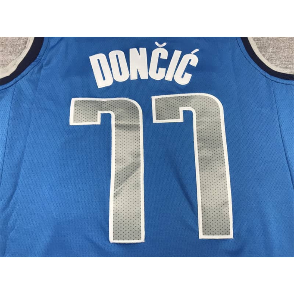 Kép 4/4 - Luka DONCIC Icon Edition Dallas Mavericks mez