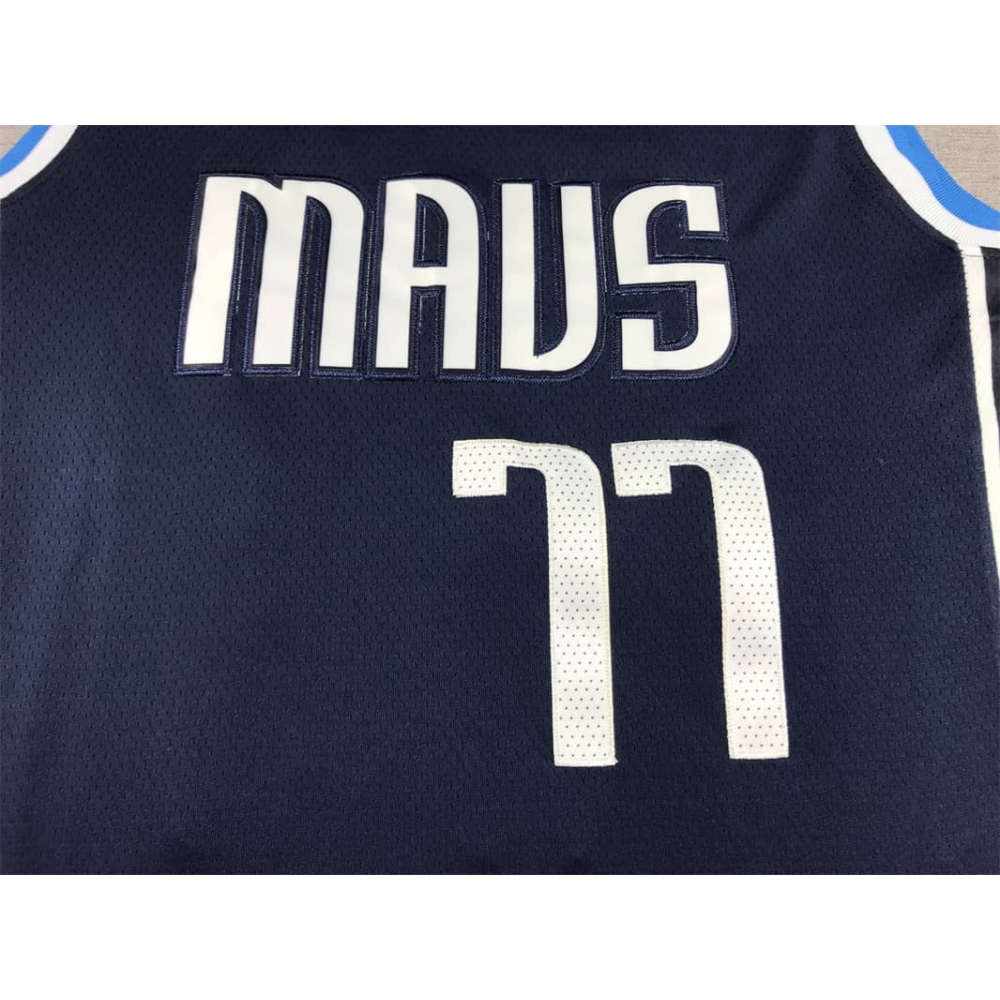 Kép 3/4 - Luka DONCIC Statement Edition Dallas Mavericks mez (KÉSZLETEN)