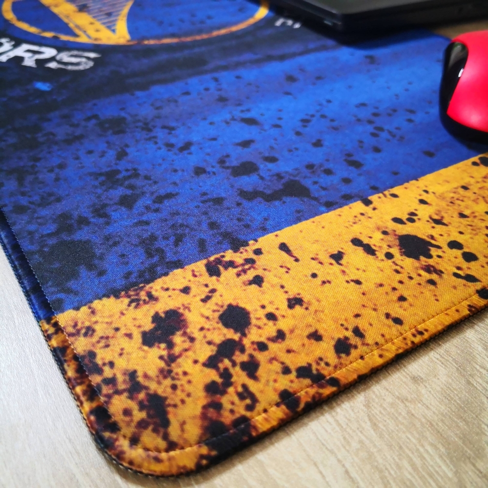 Kép 3/4 - Golden State Warriors XXL Egérpad (40 x 90 cm)
