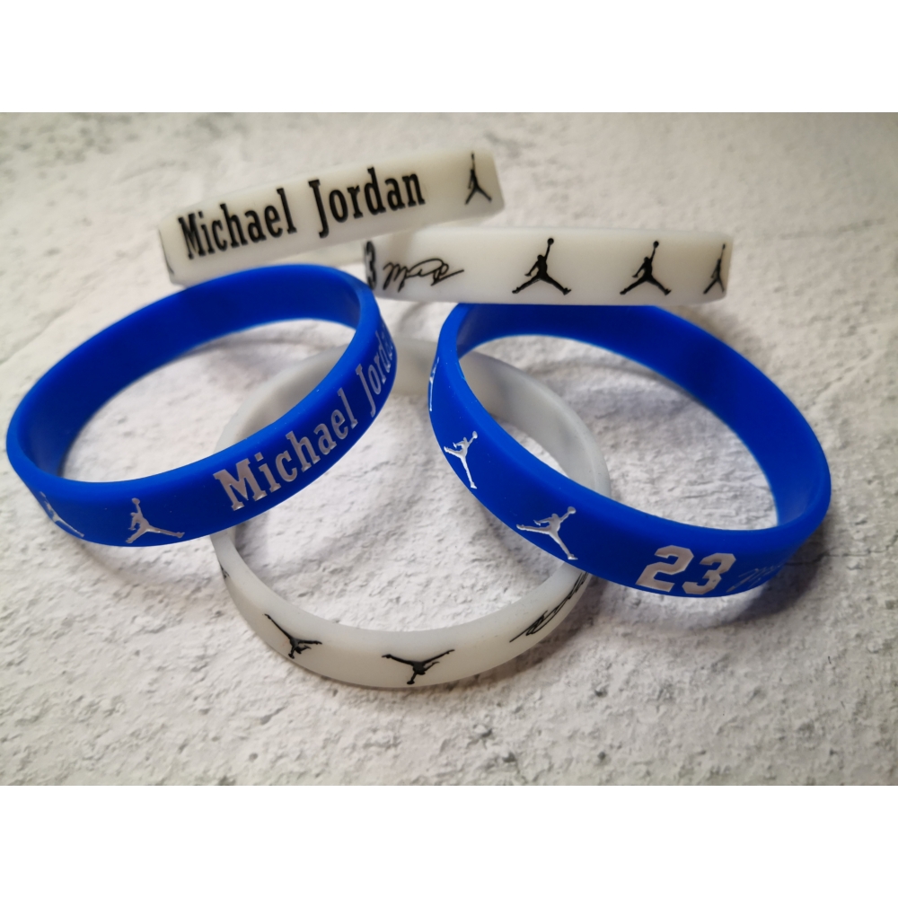Kép 2/5 - Michael JORDAN szilikon karkötő (több féle)