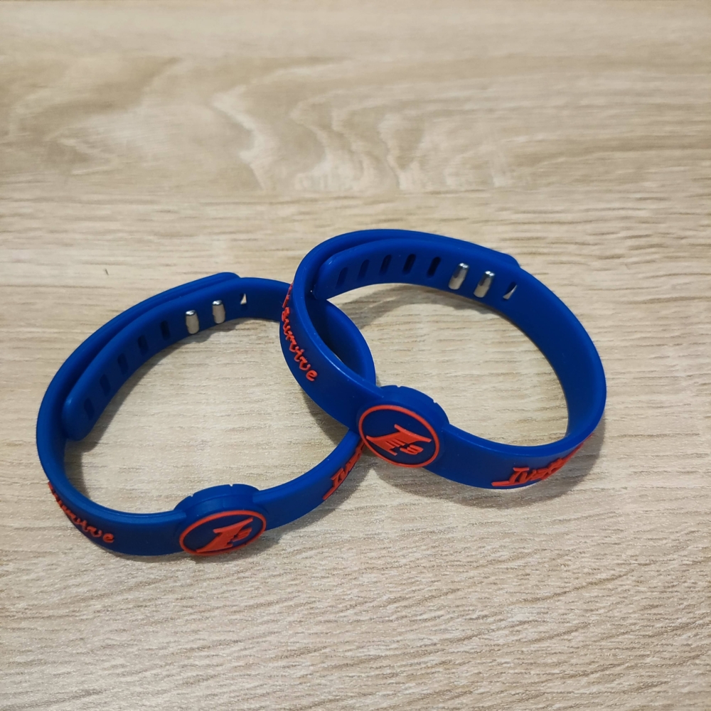 Kép 5/5 - Allen IVERSON összekapcsolható szilikon karkötő (állítható méret)