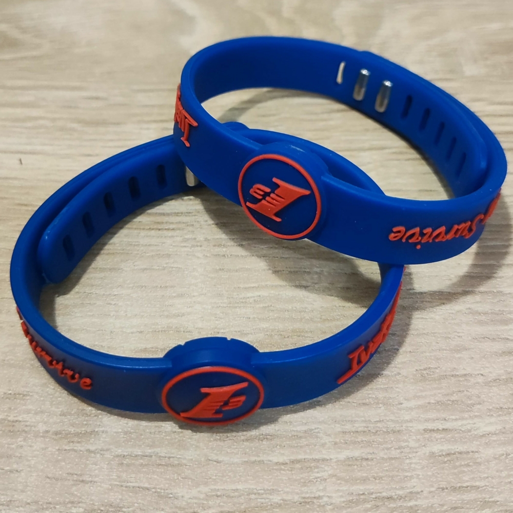 Kép 4/5 - Allen IVERSON összekapcsolható szilikon karkötő (állítható méret)