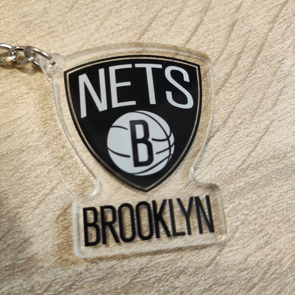 Kép 2/3 - Brooklyn Nets kulcstartó