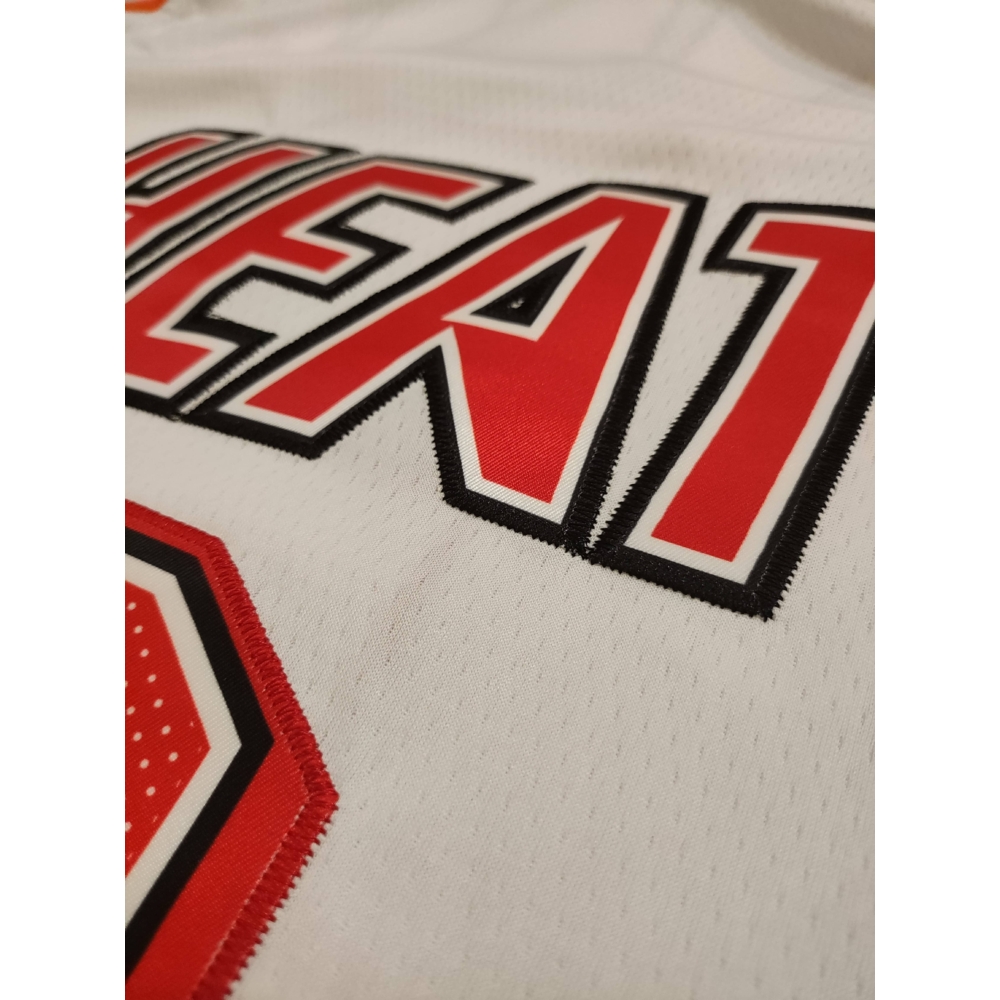 Kép 4/5 - Dwyane WADE 2022-23 Classic Edition Miami Heat mez