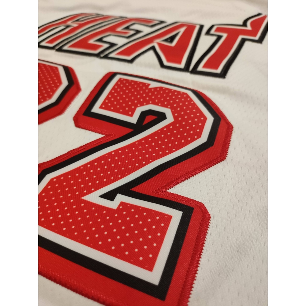 Kép 4/4 - Jimmy BUTLER 2022-23 Classic Edition Miami Heat mez