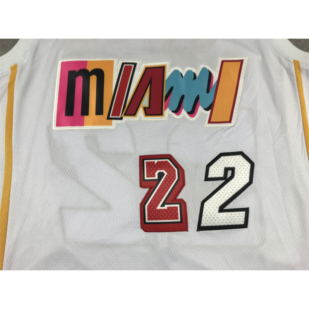 Kép 4/4 - Jimmy BUTLER 2022-23 fehér city Edition Miami Heat mez