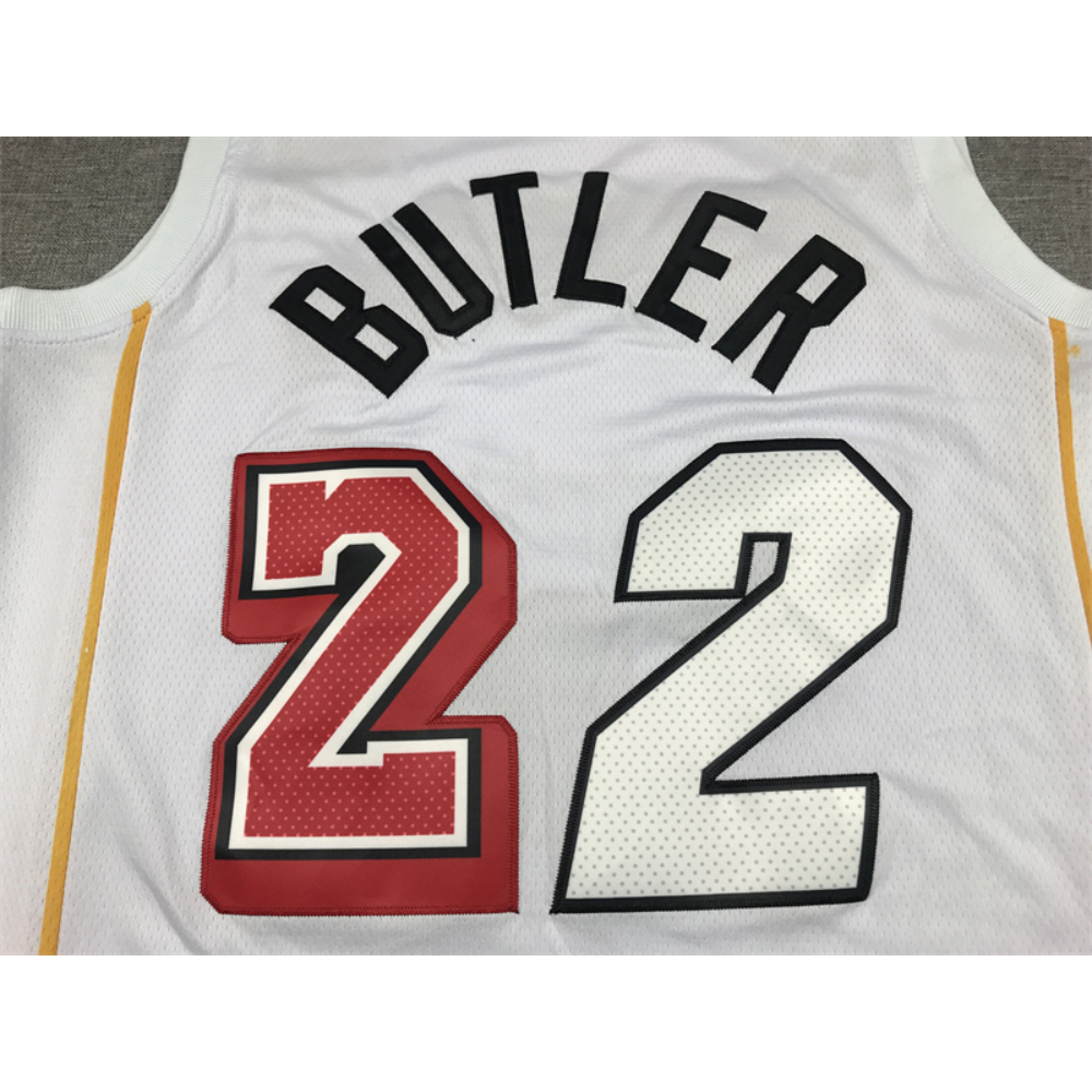 Kép 3/4 - Jimmy BUTLER 2022-23 fehér city Edition Miami Heat mez