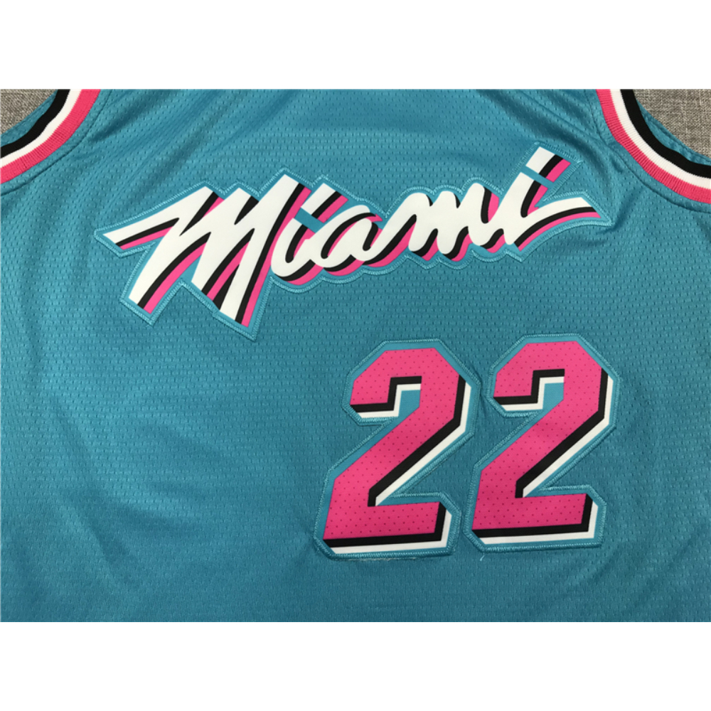 Kép 3/3 - Jimmy BUTLER 2019-20 city Edition Miami Heat mez