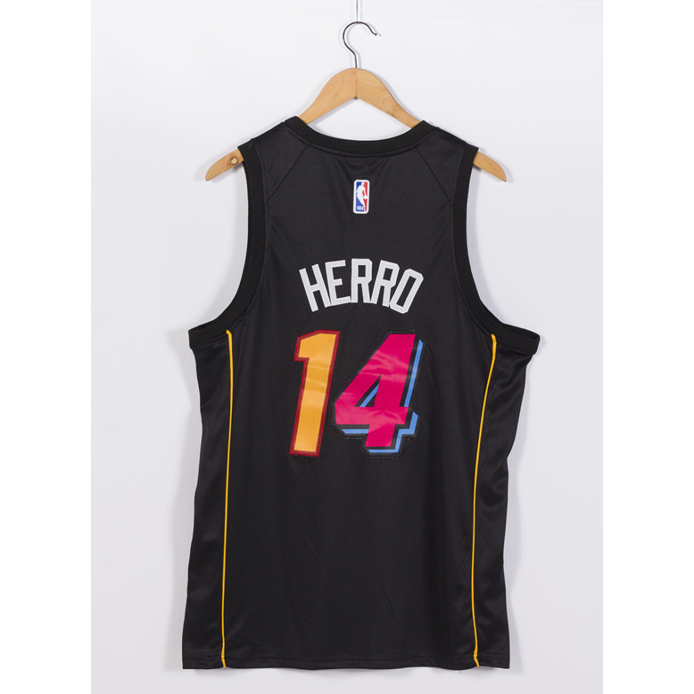 Kép 2/3 - Tyler HERRO 2021-22 city Edition Miami Heat mez (KÉSZLETEN)
