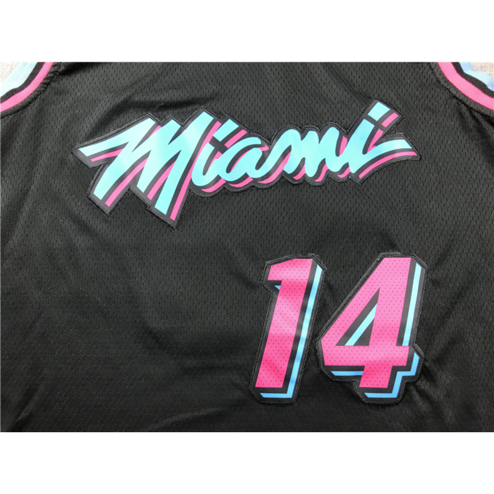 Kép 3/3 - Tyler HERRO 2018-19 city Edition Miami Heat mez