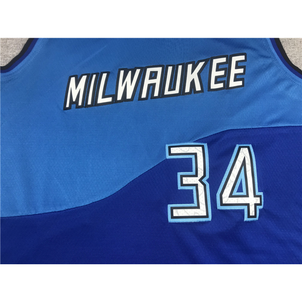 Kép 3/3 - Giannis ANTETOKOUNMPO 2020-21 City Edition Milwaukee Bucks mez (KÉSZLETEN)